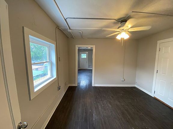 5th image of 1630 17th Ave N #D