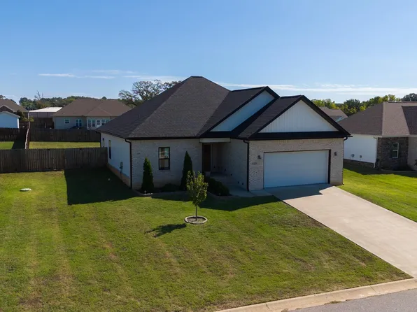 120 Sarah Grace Dr, Batesville, AR 72501