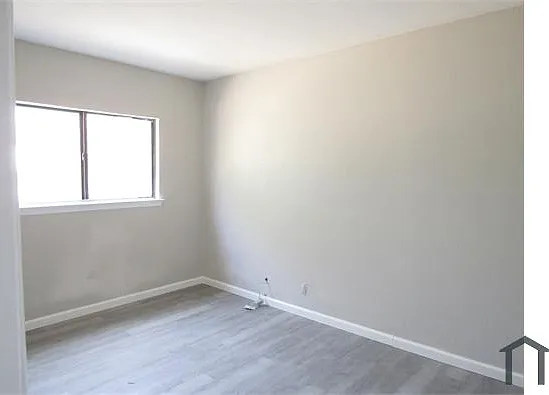 10243 Raven Field Dr — Photo 6
