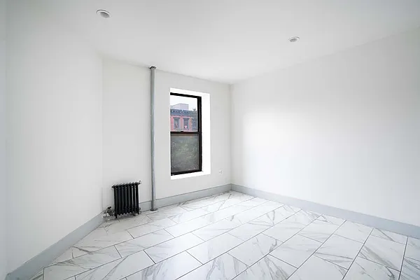 Rented by Avenues Real Estate | media 2