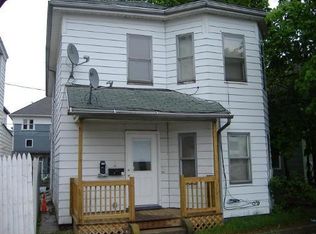 3 Hudson Pl, Worcester, MA 01609