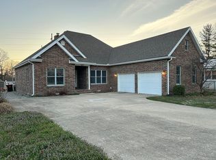 685 N Madison Ave, Lebanon, MO 65536