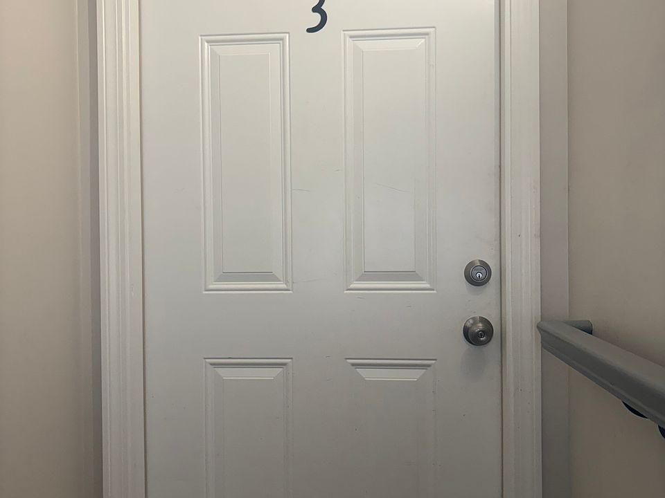 1st image of 141-143 Howard Ave #3