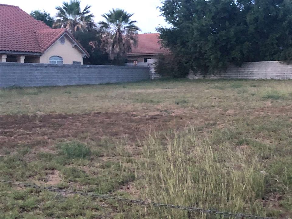 1st image of 203 Vintage Ln