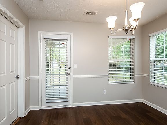 4th image of 420 Cathedral Dr