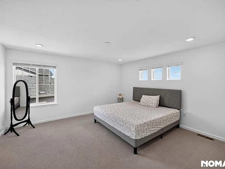18274 Martinello Dr — Photo 17