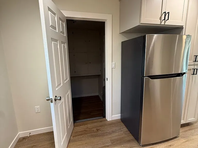 849 West St — Photo 14