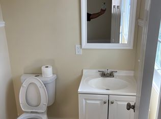 1376 Drayton Rd, Spartanburg, SC 29307