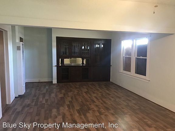 2nd image of 826 S Garden St