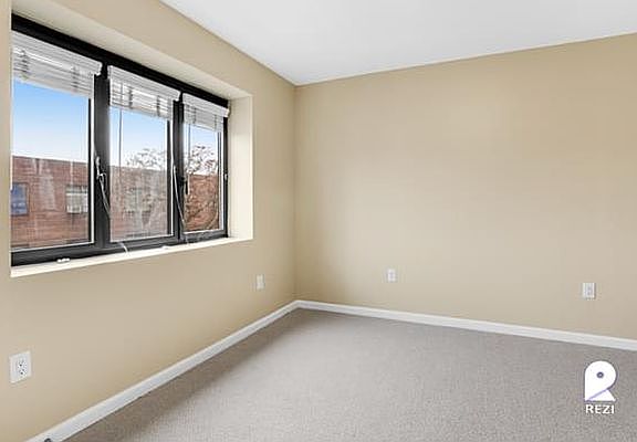 5th image of 172-18 Jamaica Ave #304