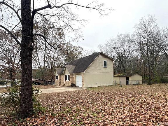 3rd image of 110 Cherrie Ave