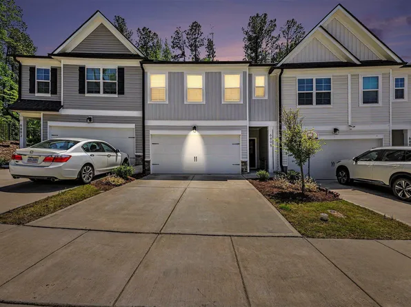 6805 Doddridge Ln, Cary, NC 27519