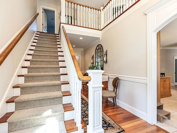 3rd image of 51 Wilson Hill Road