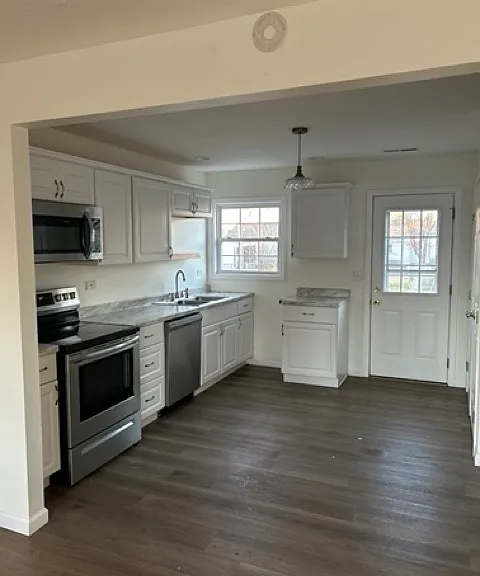 1819 Highland Dr N — Photo 6