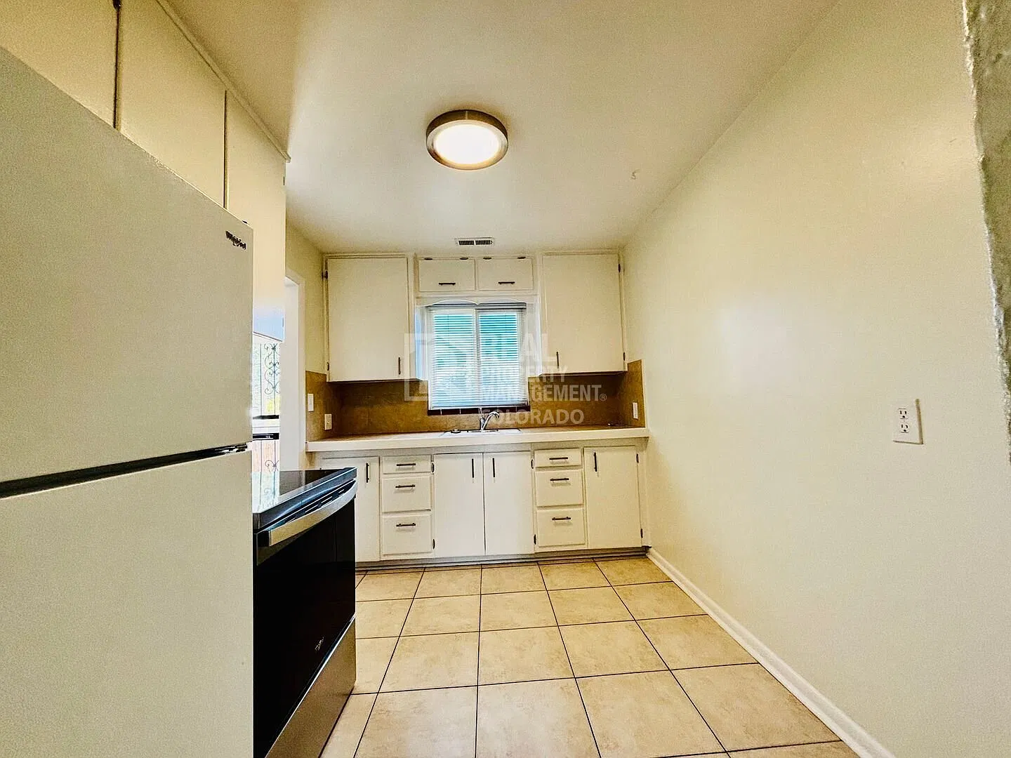 Charming 2-Bedroom Home with Hardwood Floors in a Great Denver Location — Photo 3