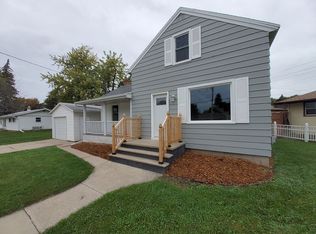 1718 E John St, Appleton, WI 54915