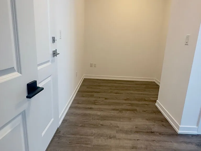 470 Dundas St E #226 — Photo 14