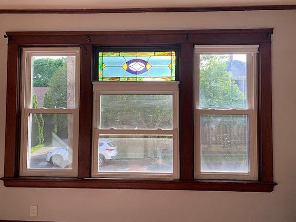 5th image of 130 Whitford Ave Floor 1