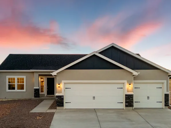 723 E Campbell Ln, Pueblo West, CO 81007