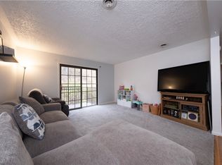 300 Gilkeson Rd APT 12A, Pittsburgh, PA 15228