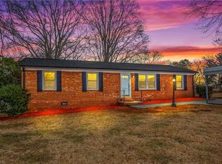 5481 Macy Grove Rd, Kernersville, NC 27284