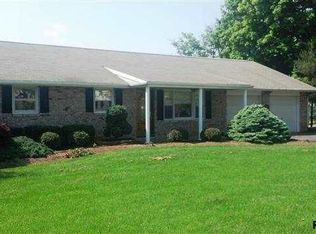 4372 List Rd, Red Lion, PA 17356