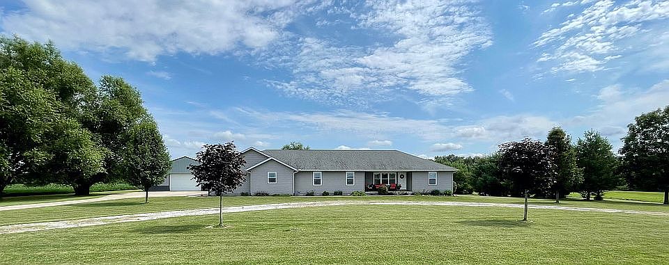 1st image of 635 County Road 1100n