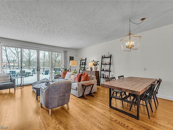 5th image of 57 Riverside Dr