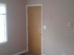 2240 Broadway APT 2, Rockford, IL 61104
