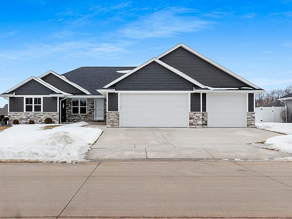 2nd image of 2885 Sussex Rd