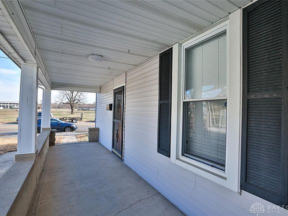 5th image of 407 N Fair Ave