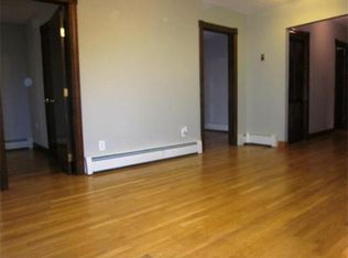 90 Willow St, Clinton, MA 01510