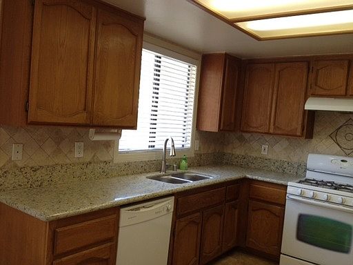 2nd image of 10852 Pepper Way