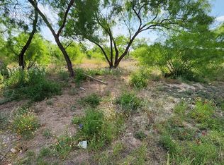 567 Riverside Dr, Eagle Pass, TX 78852