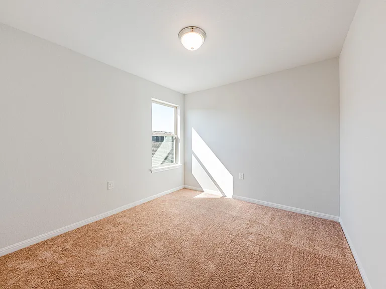 708 Durness Dr — Photo 15