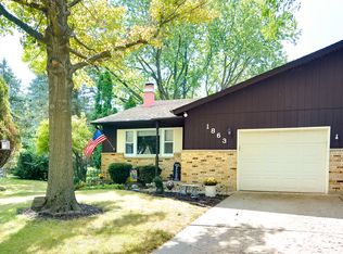 1863 Monday Dr, Elgin, IL 60123