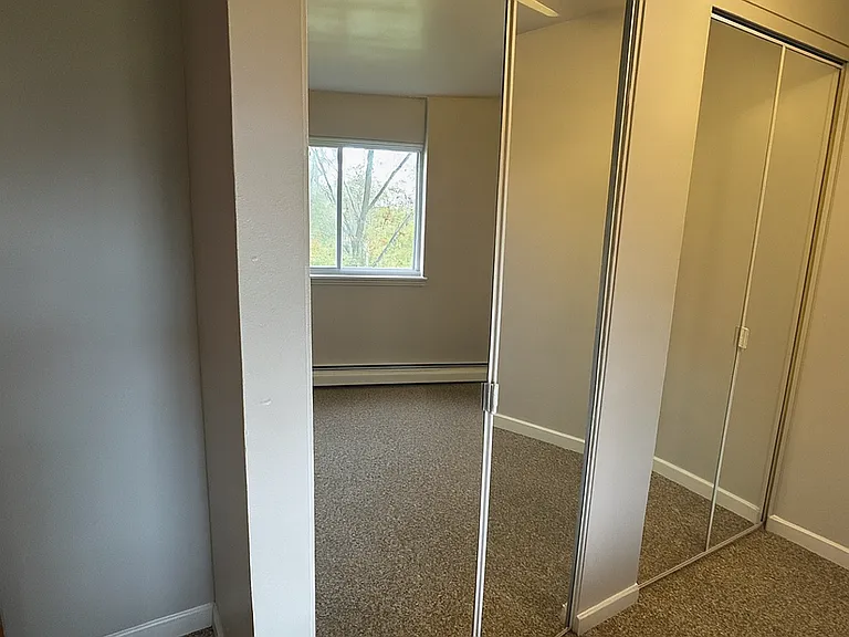 Varsity Management 723 W Madison — Photo 41