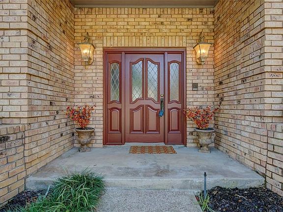 4th image of 1828 Glenbrook Ct