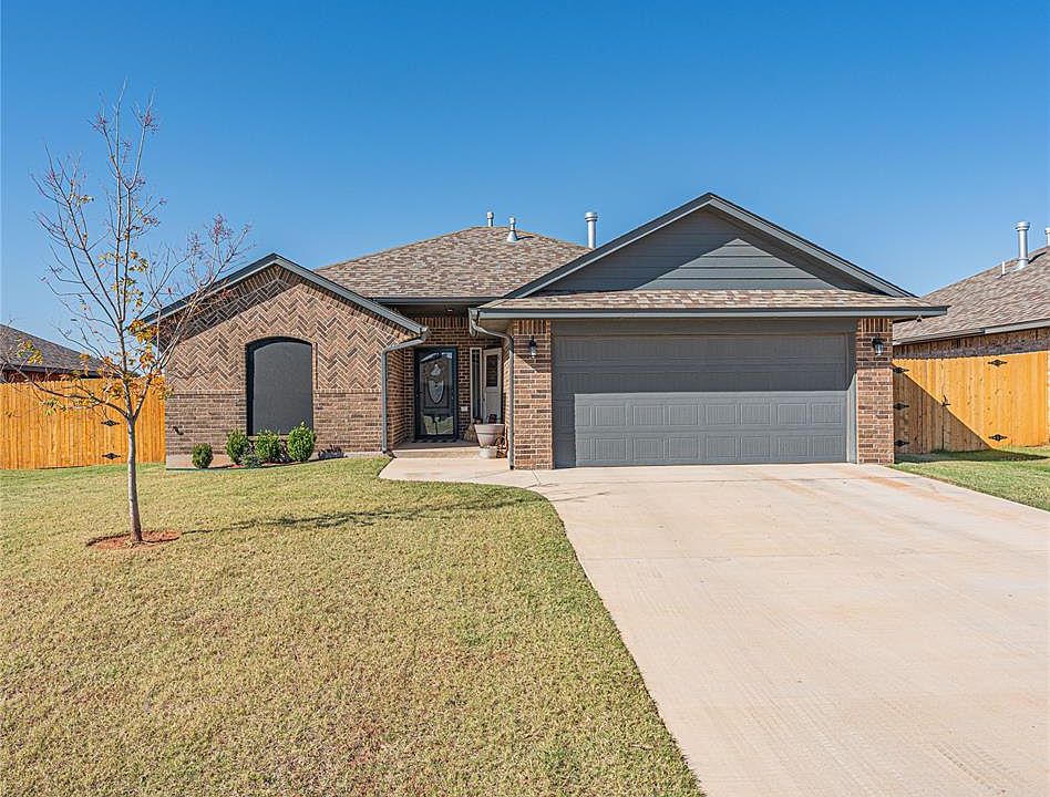 1st image of 1113 S Blackjack Ln