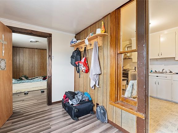 5th image of 1 Seneca Ave