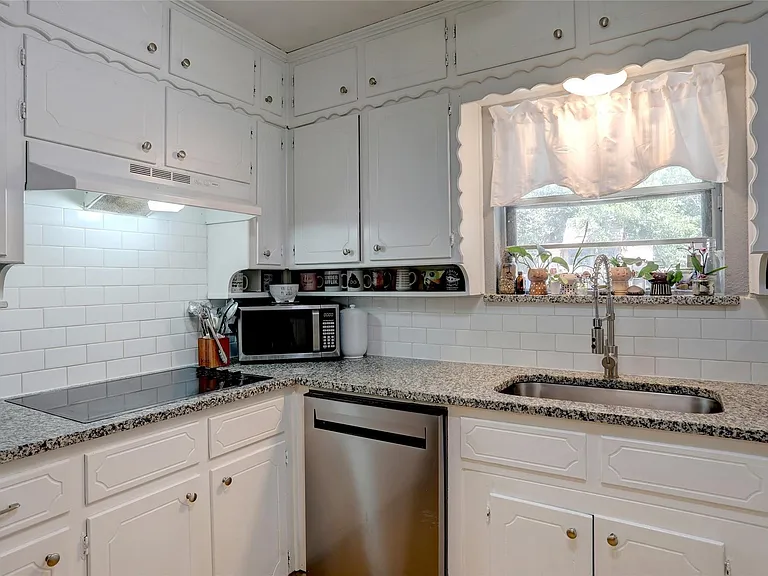 1615 Shelmar Ct — Photo 8