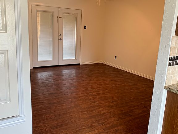 2nd image of 2627 Whippoorwill Dr