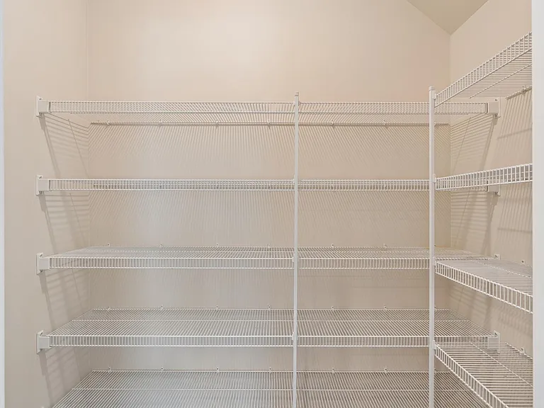 Walk in Pantry