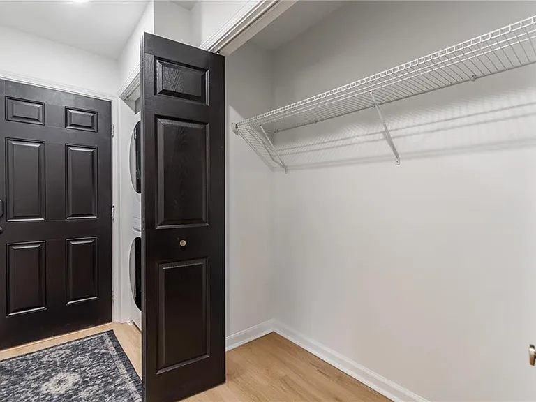 2093 Wildrose Dr — Photo 10