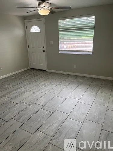 2 bed, 550 sqft, $1,590 — Photo 3