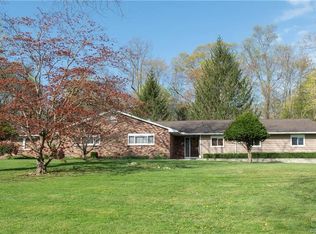 13 Lindencrest Dr, Danbury, CT 06811