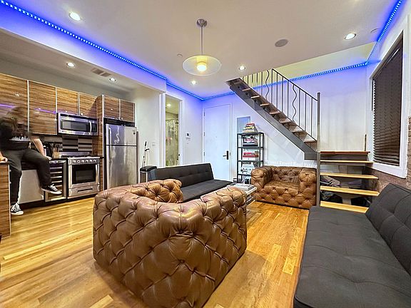 4th image of 139 W 123rd St Penthouse F
