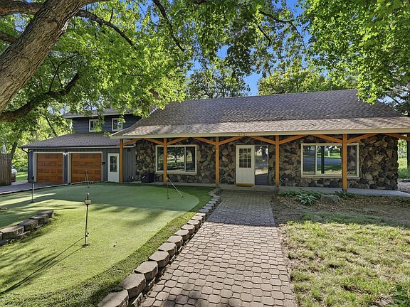 2nd image of 14823 Walker Pl