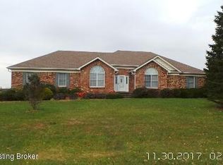 1128 Foxfire Rd, Bardstown, KY 40004