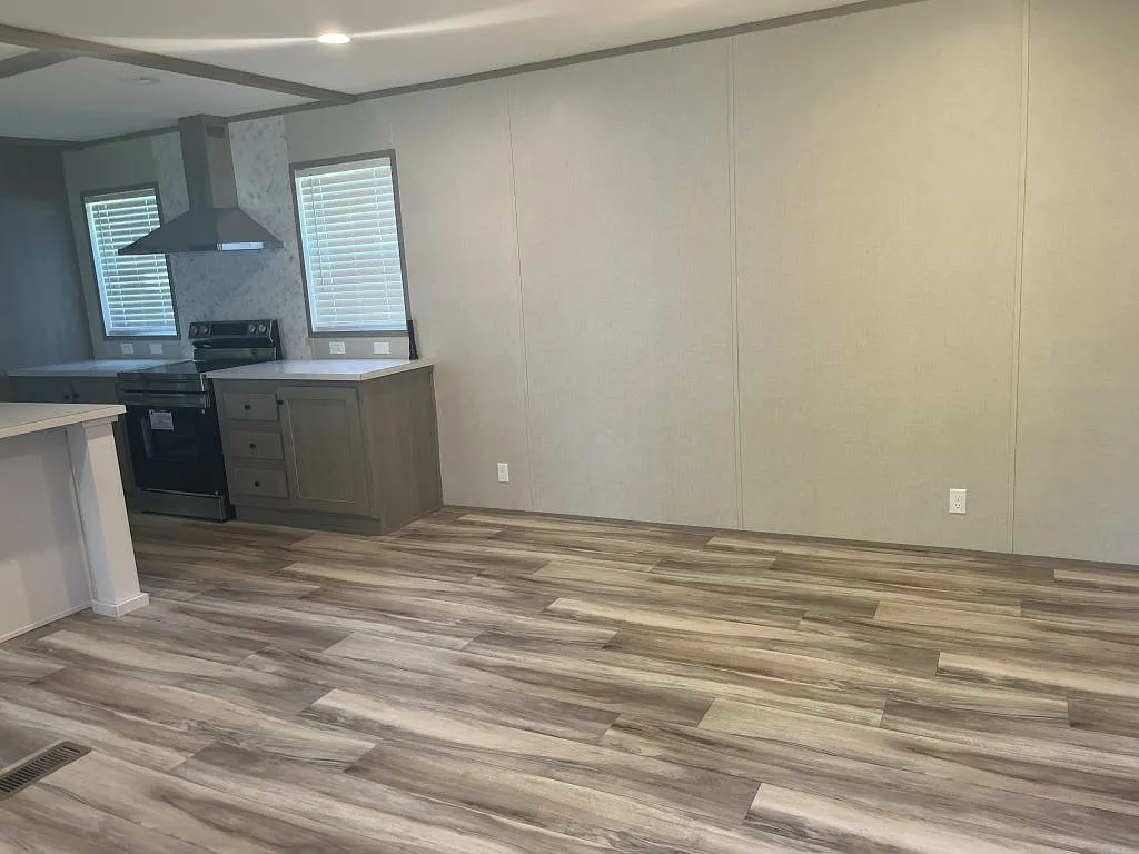 3 bed, 2.0 bath, 1143 sqft, $1,600 — Photo 3